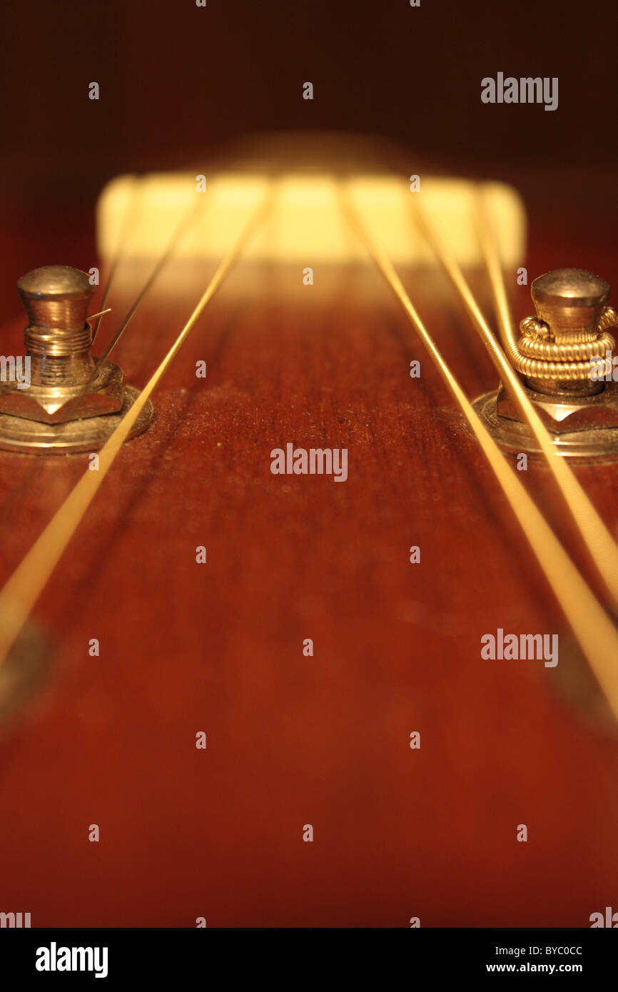 Tension of strings hi-res stock photography and images - Alamy