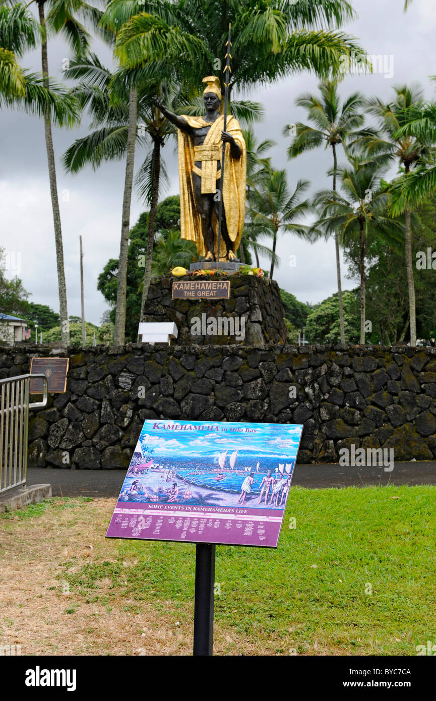 King Kamehameha Statue Wailua Park Hilo Bay Hawaii Pacific Ocean Stock Photo Alamy