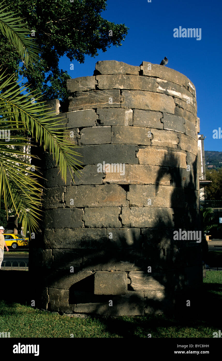 The remains of the Pilar de Banger (Pillar of Banger), a tower built in 1798 in Funchal on Madeira Stock Photo