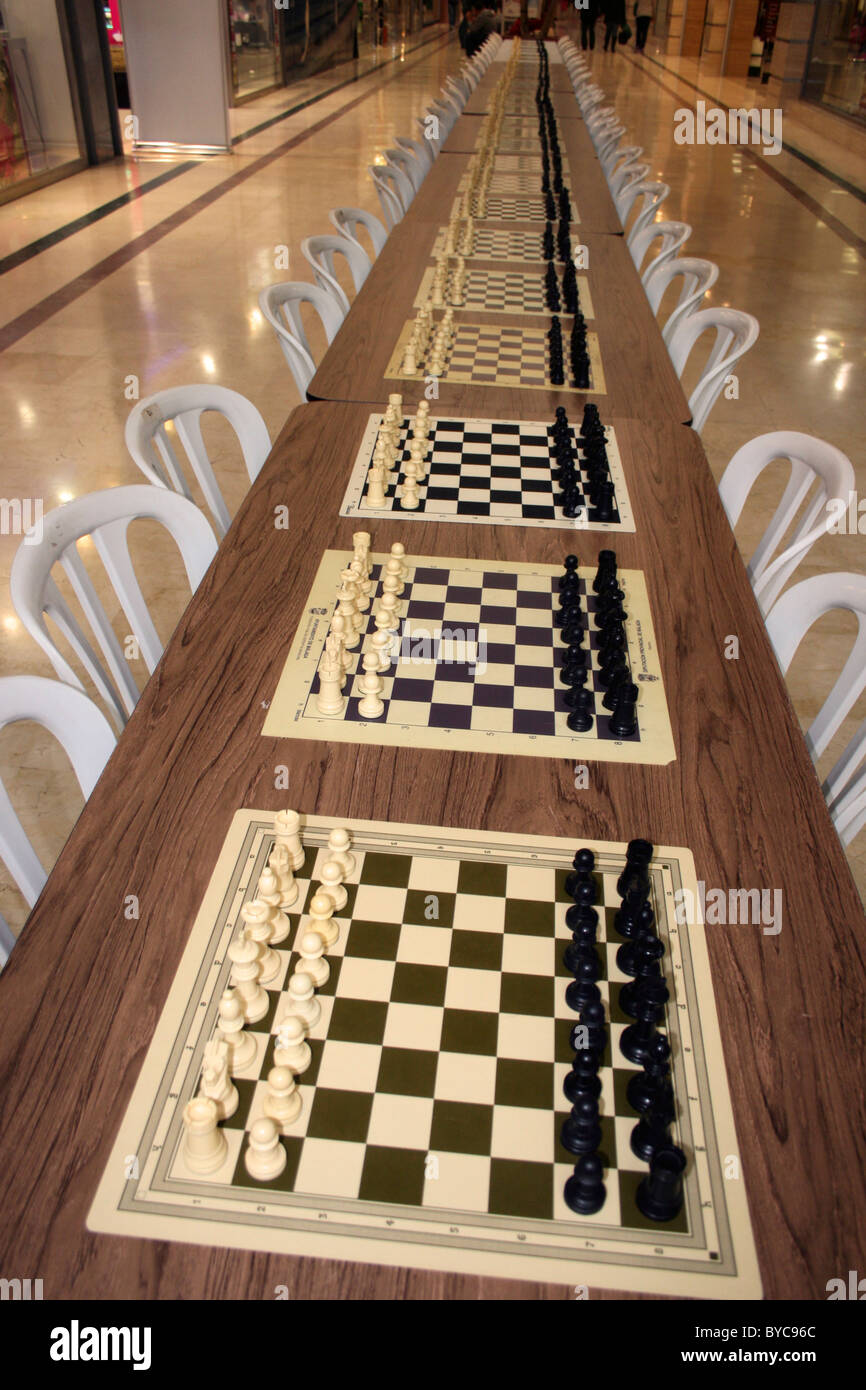 Alexander Alekhine playing simultaneous chess, 1930 Stock Photo - Alamy