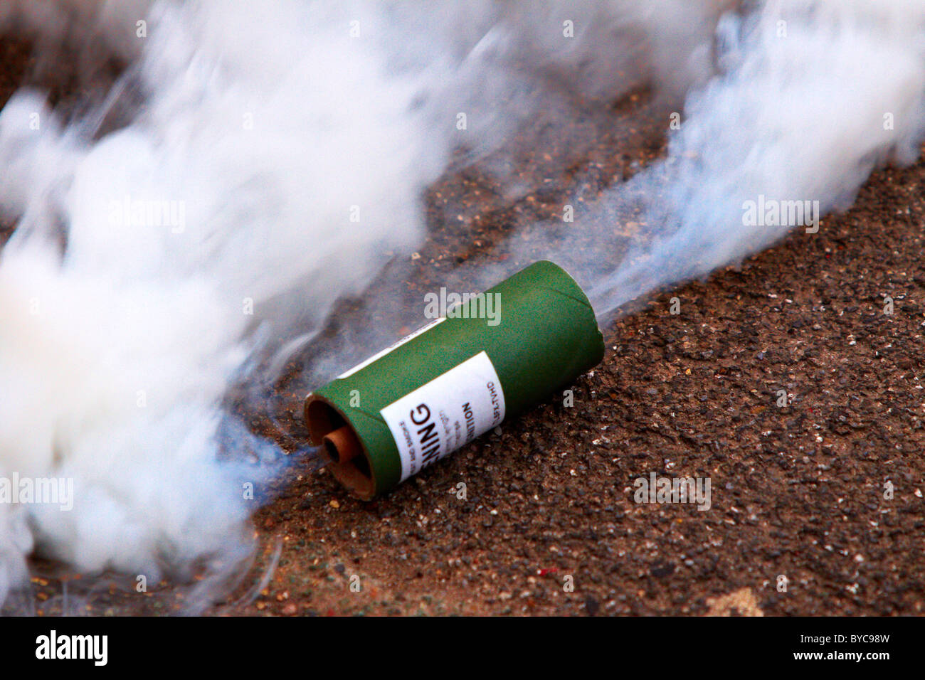 Smoke bomb hires stock photography and images Alamy