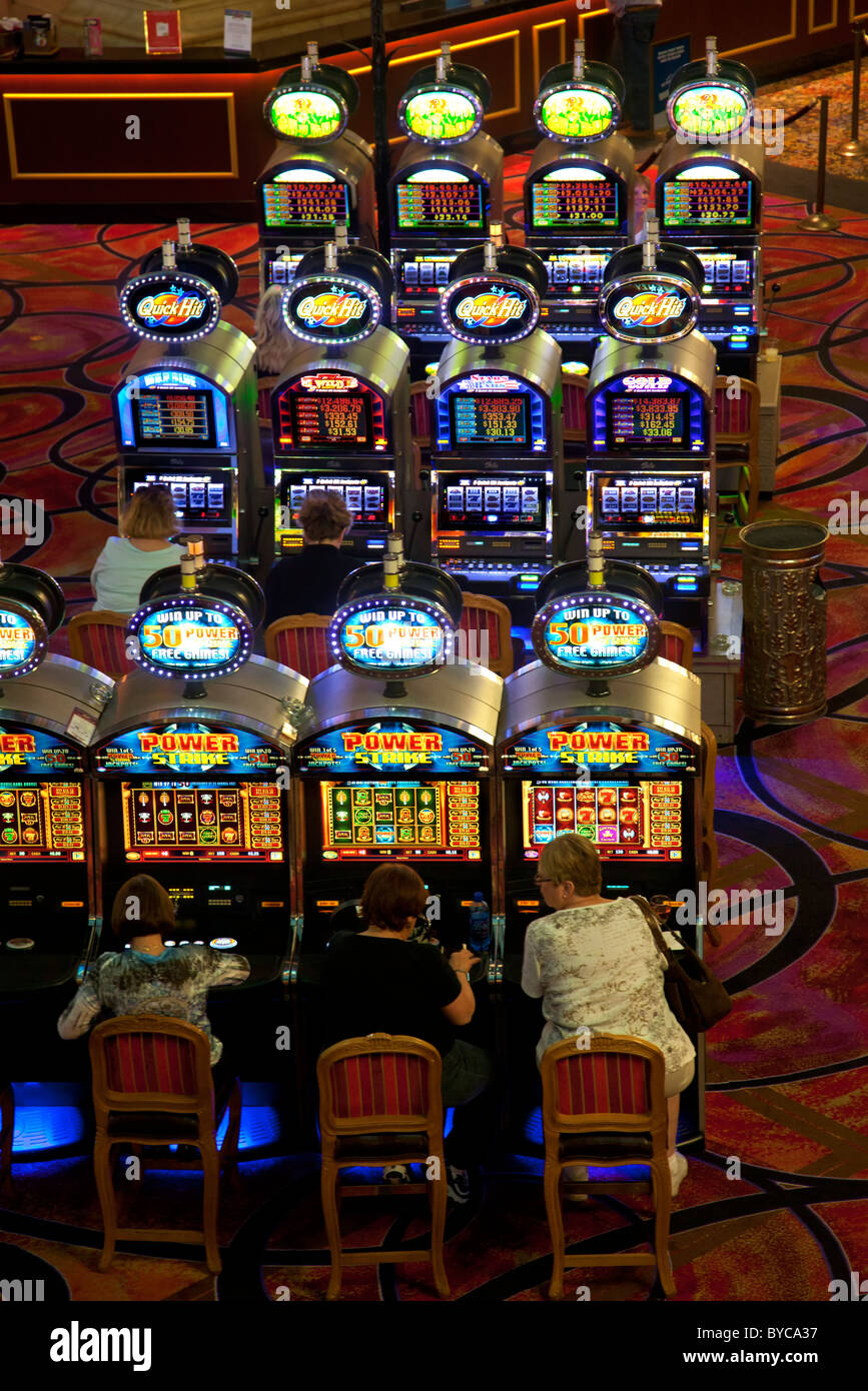 Inside the Paris Casino in Las Vegas, view of the slot machines at night –  Stock Editorial Photo © greta6 #64792287