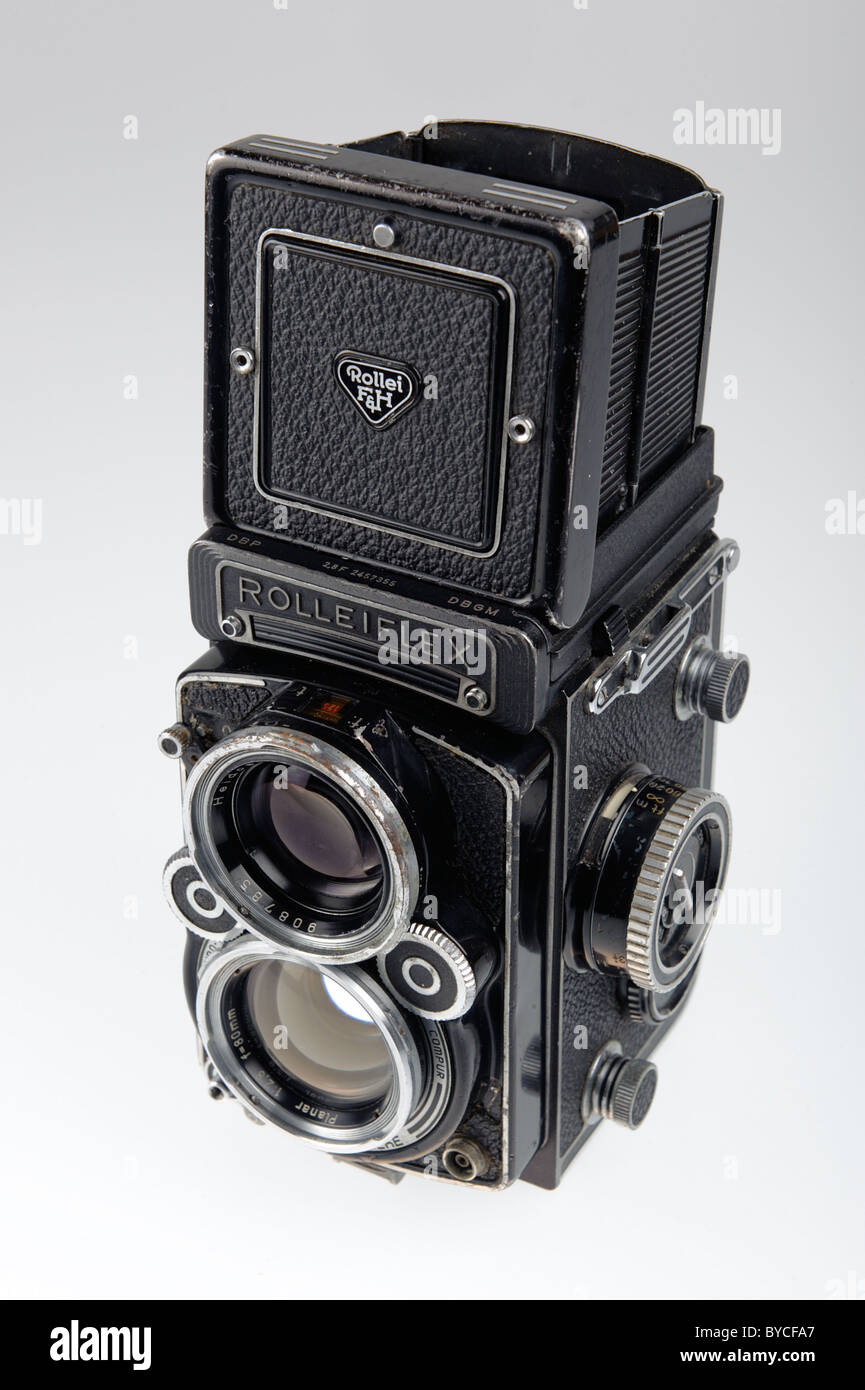 Rolleiflex 2.8F Twin Lens Reflex (TLR) old film camera Stock Photo Alamy
