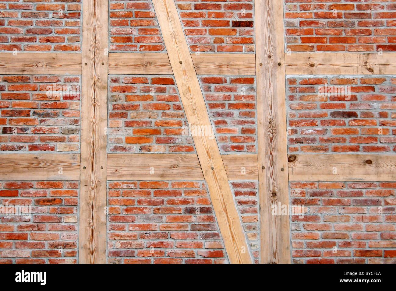 Timber framing wall hires stock photography and images Alamy