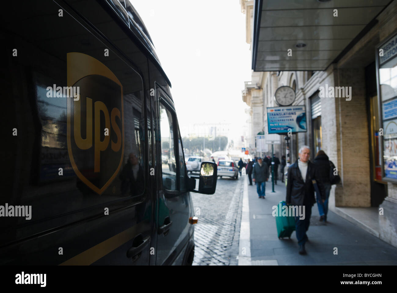UPS delivery van in Rome Stock Photo