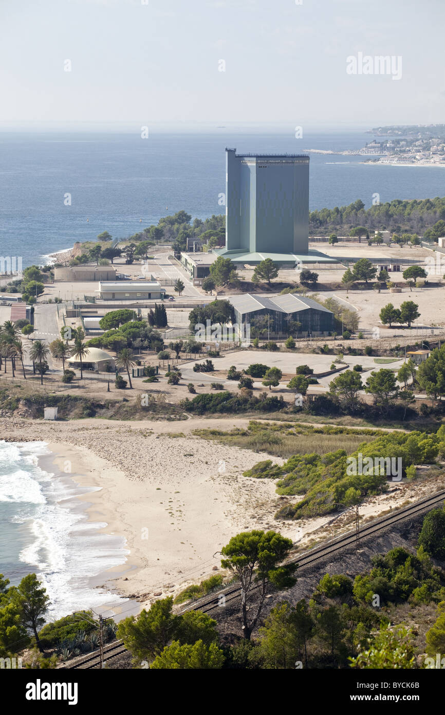 Vandellos I closed nuclear power plant Stock Photo Alamy