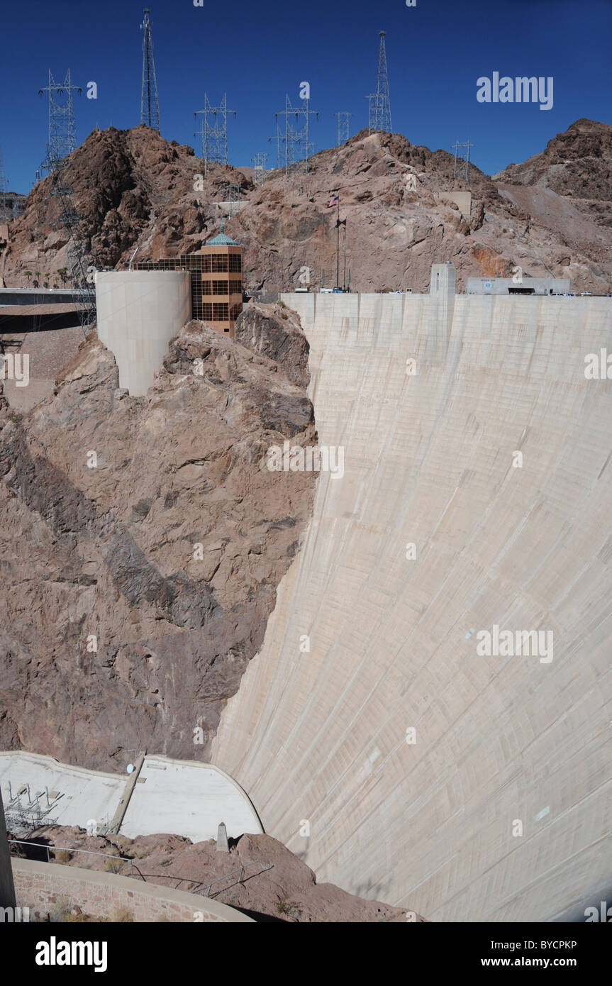 Hoover Dam world's 35thlargest hydroelectric generating station concrete archgravity dam in
