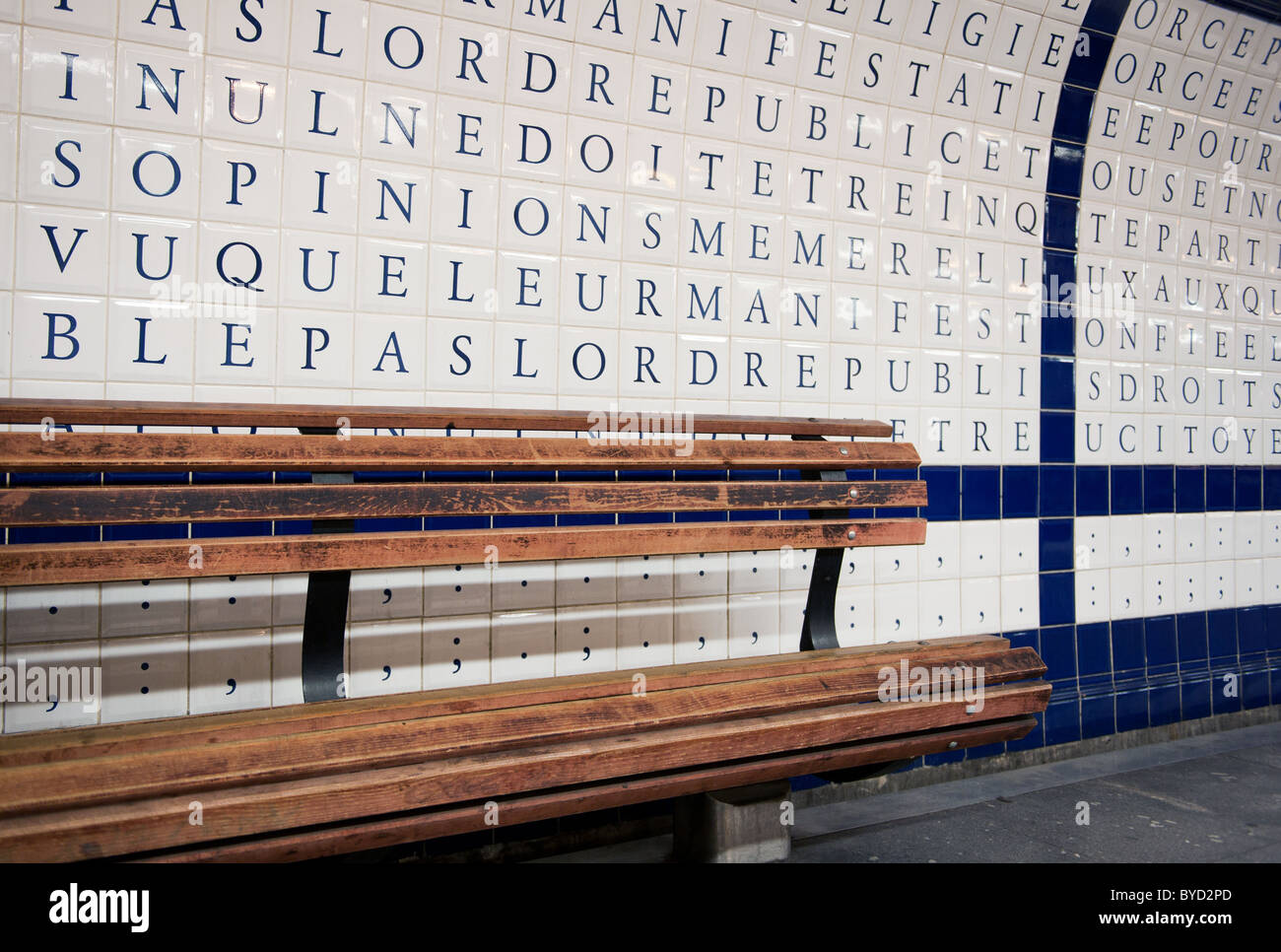 Detail of a wall in the Paris Metro Concorde Stock Photo