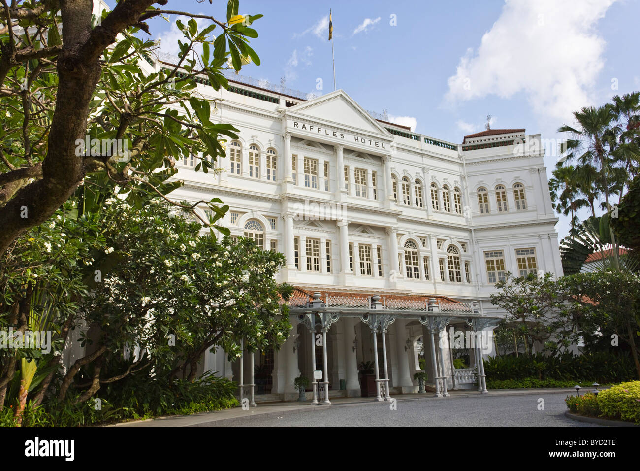 Front view of Raffles Hotel Singapore Stock Photo