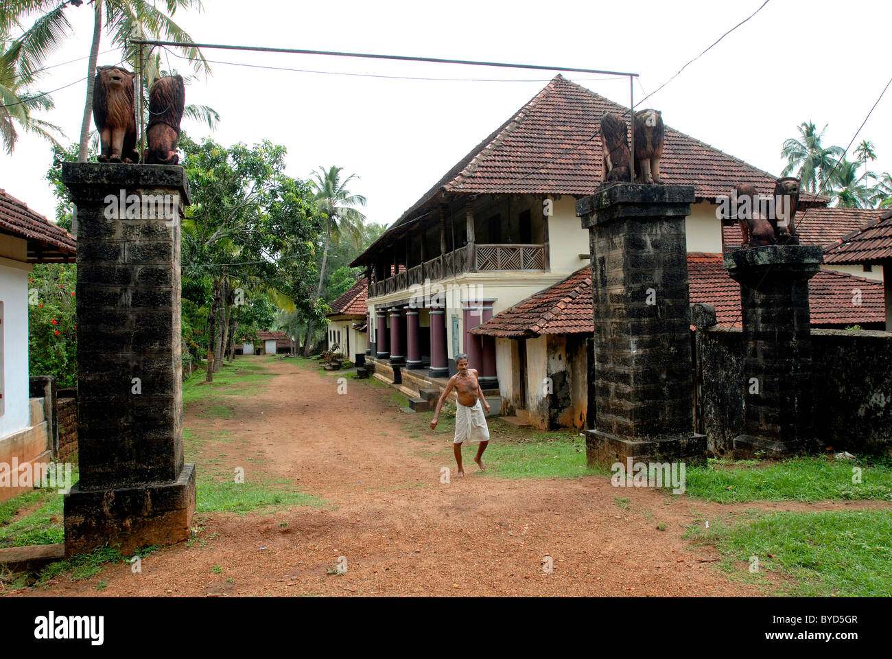 300 YEARS OLD VADHYAN MANA IN KERALA Stock Photo Alamy