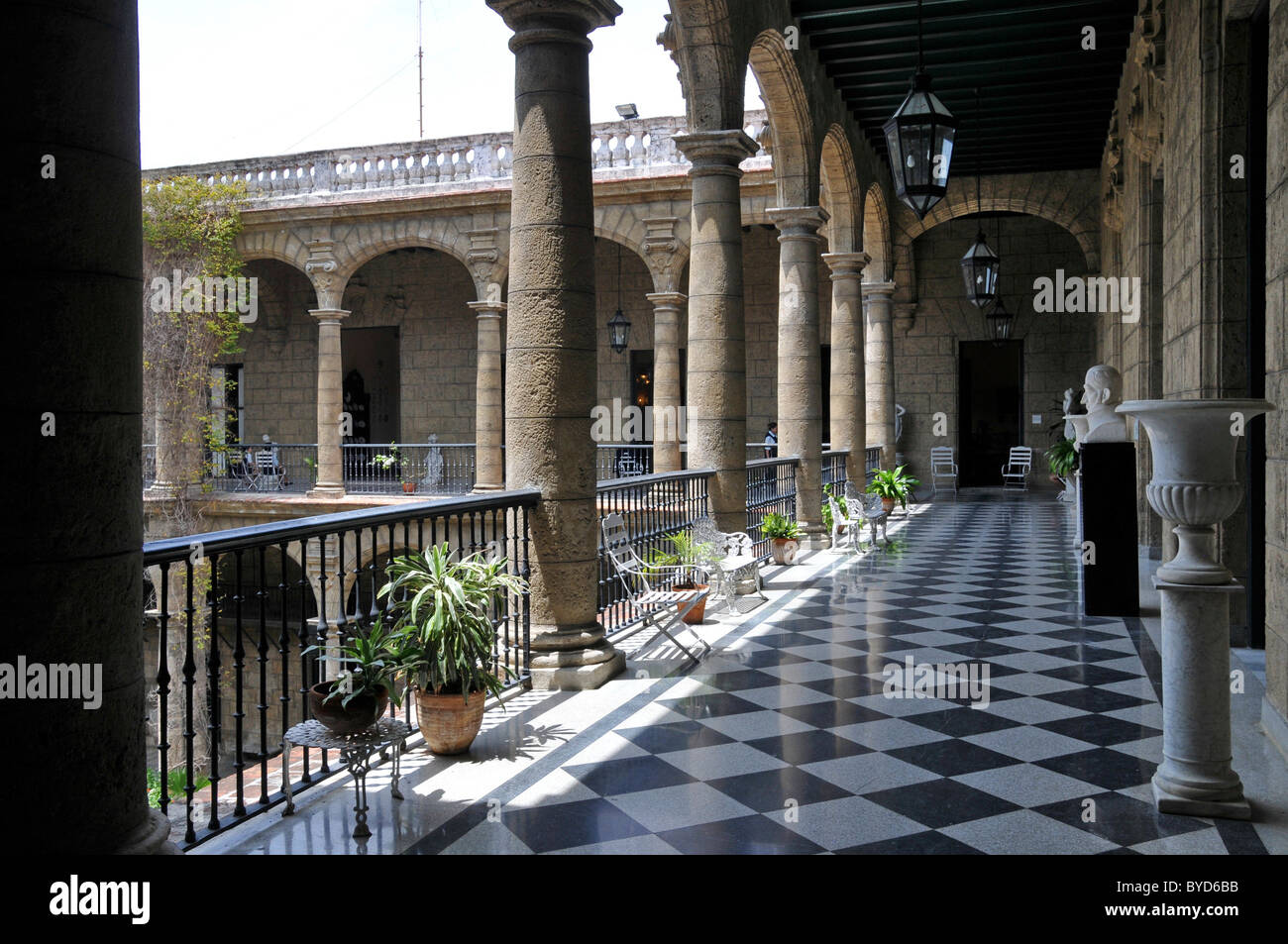 Arcades at the Palacio de los Capitanes Generales Palace, Plaza de
