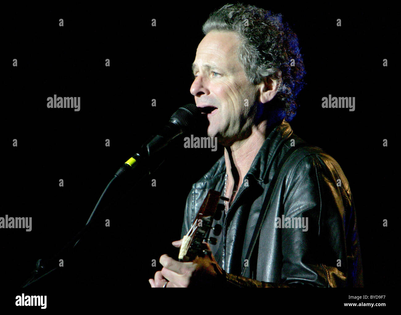 Lindsey buckingham hi-res stock photography and images - Alamy