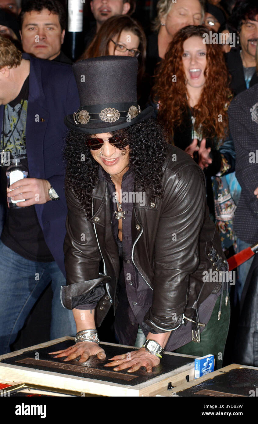 Slash's Iconic Guns N' Roses Guitar to be Sold in West Hollywood