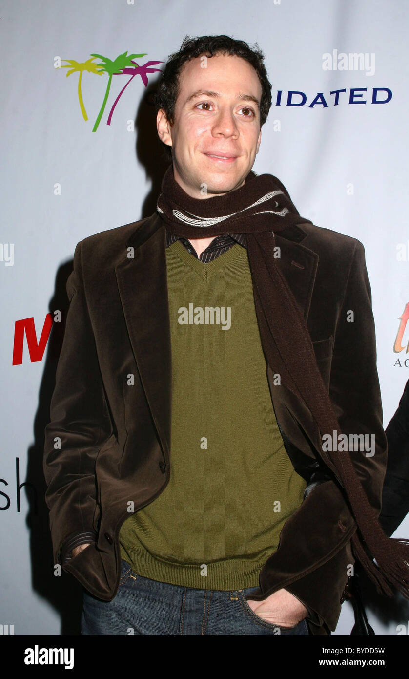 Kevin sussman hi-res stock photography and images - Alamy