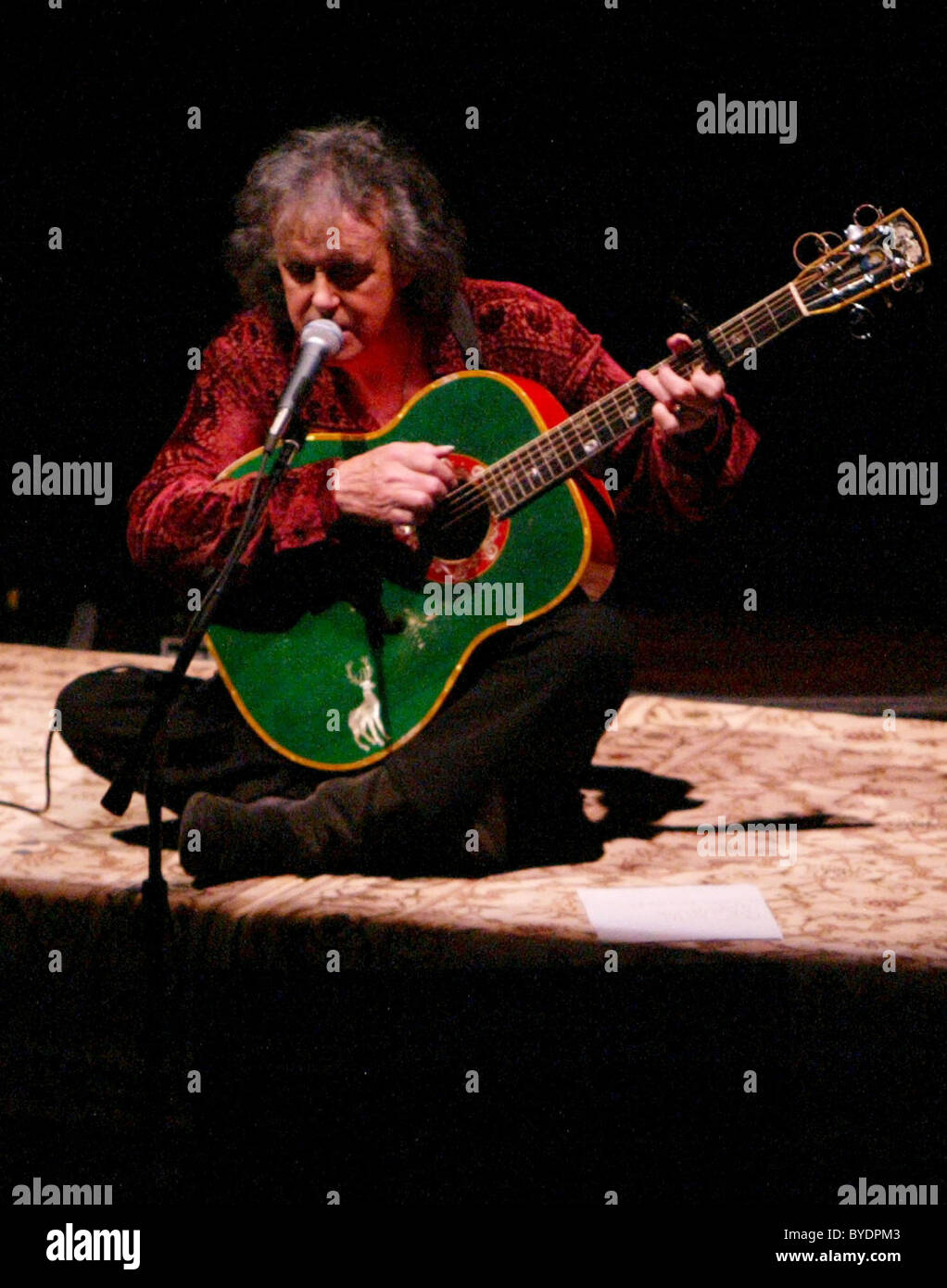 Donovan performing live An Evening with David Lynch and Donovan