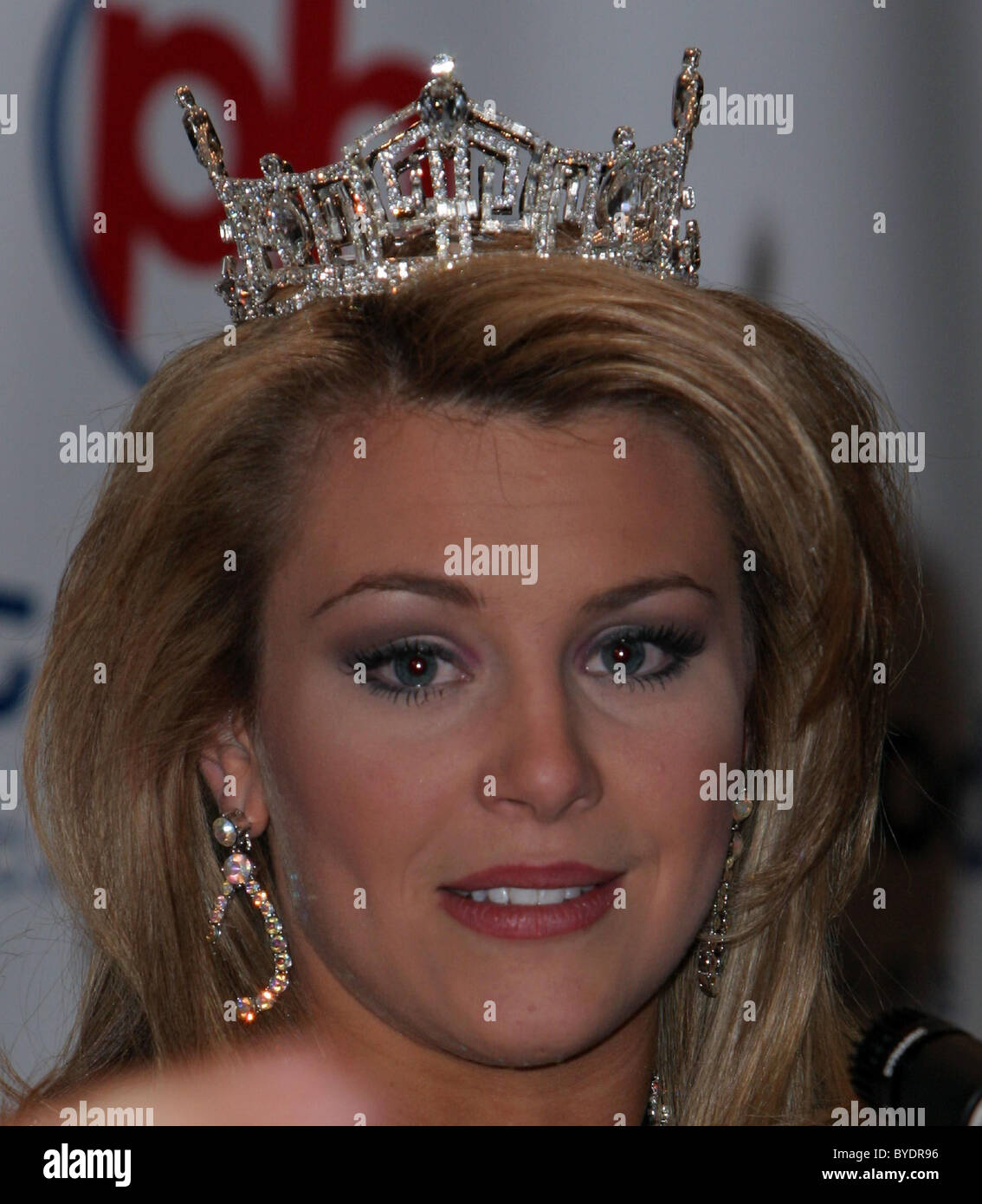 Miss oklahoma lauren nelson crowned hires stock photography and images