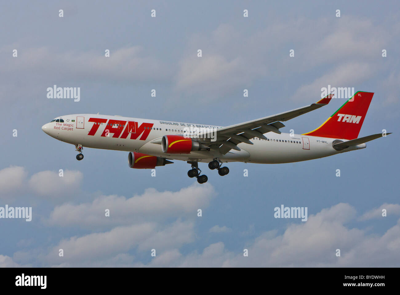TAM Airbus A330 approaching Frankfurt Airport, a Brazilian airline, Hesse, Germany, Europe Stock Photo