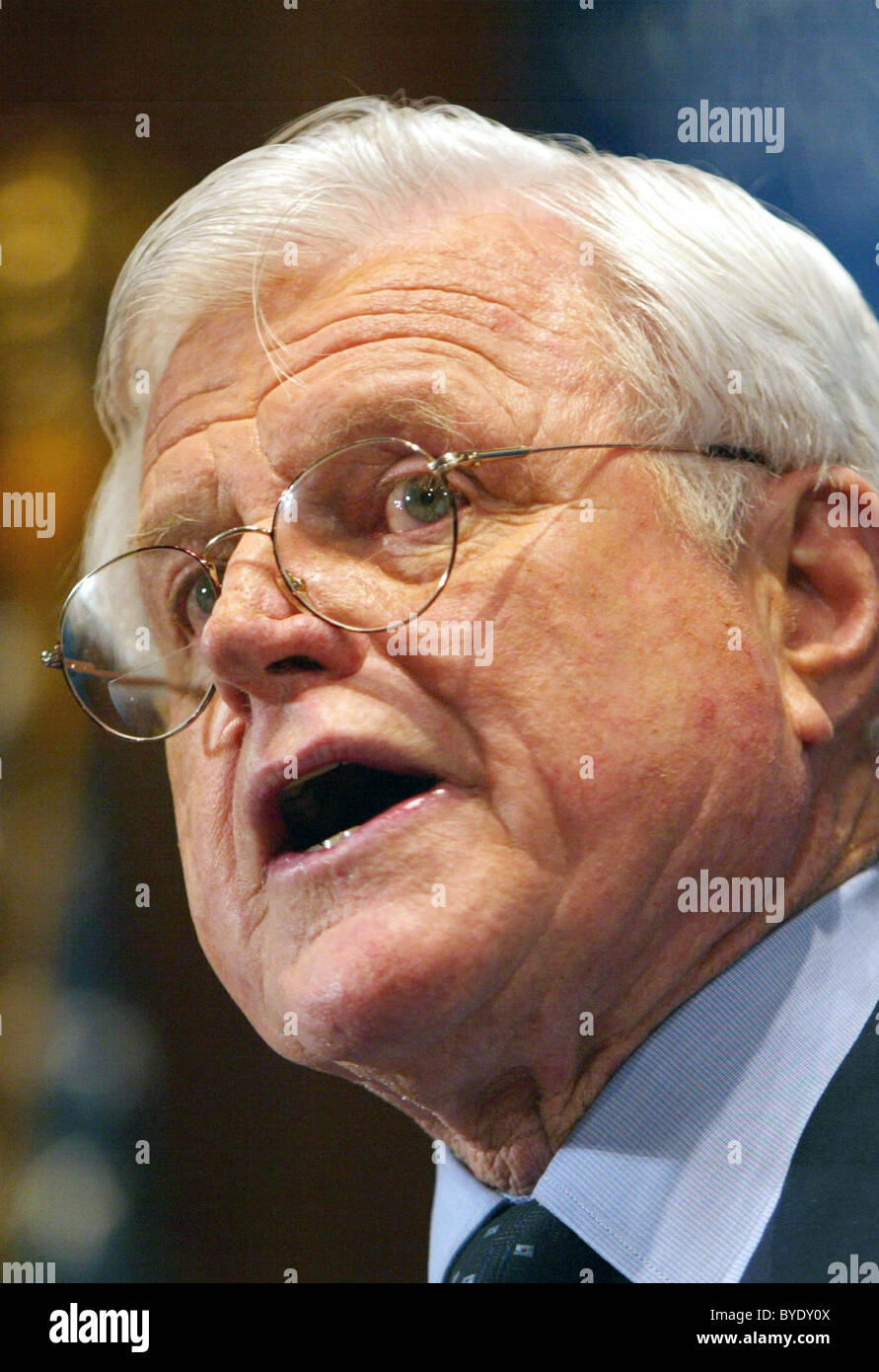 Senator Edward 'Ted' Kennedy speaking about the health care agenda for the 110th Congress at The National Press Club His staff Stock Photo