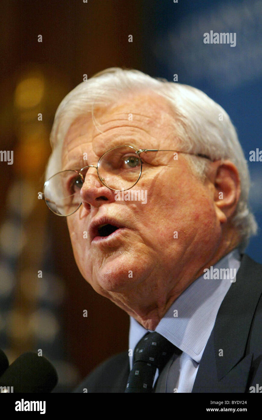 Senator Edward 'Ted' Kennedy speaking about the health care agenda for the 110th Congress at The National Press Club His staff Stock Photo
