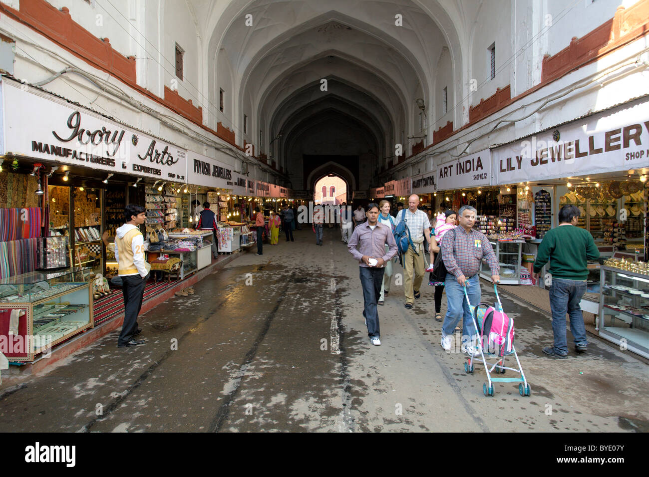 Chhatta Chowk, bazar at the entrance, Red Fort, UNESCO World Heritage Site, Delhi, Uttar Pradesh, North India, Asia Stock Photo