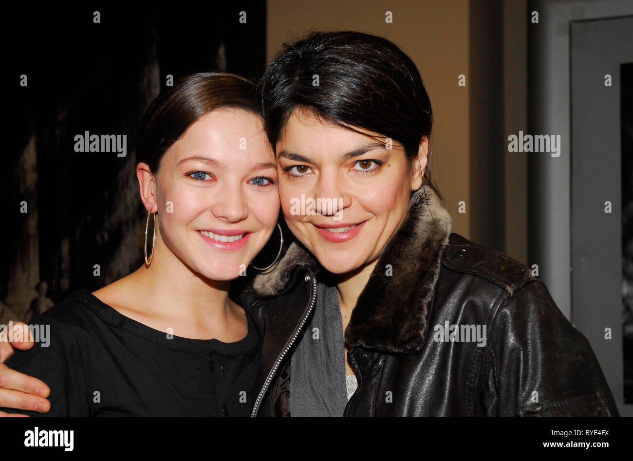 Hannah Herzsprung and Jasmin Tabatabai at the premiere of 'Vier Minuten' at the Kino in der Kulturbrauerei cinema Berlin, Stock Photo