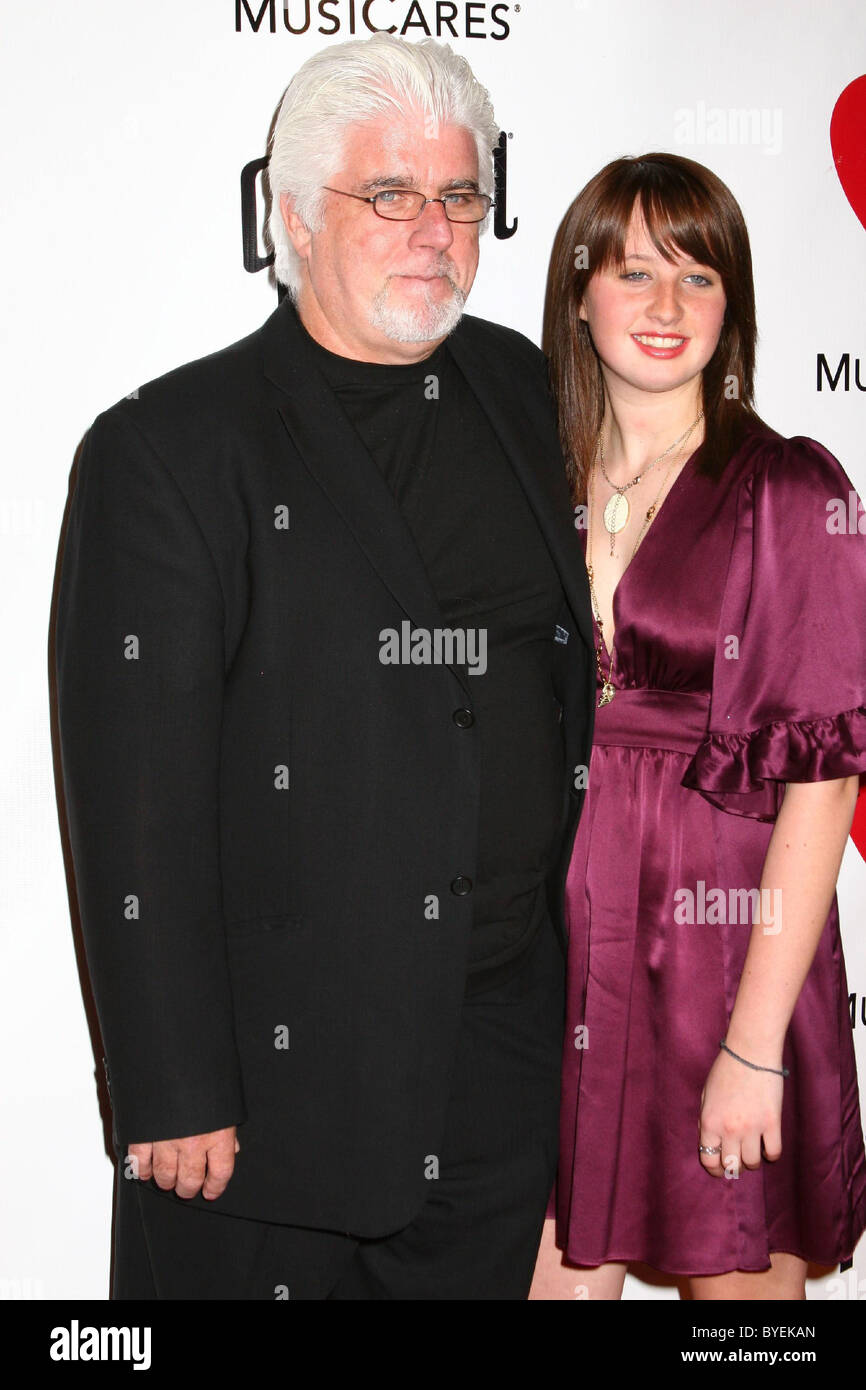 Michael McDonald with daughter Scarlett McDonald Don Henley is honored as  the MusiCares 2007 Person of the Year held at the Los Stock Photo - Alamy