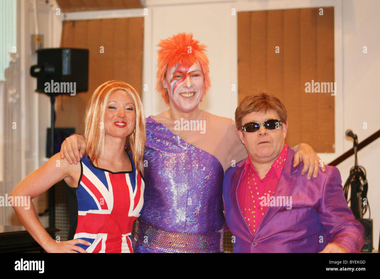 Geri halliwell david bowie sir hi-res stock photography and images - Alamy