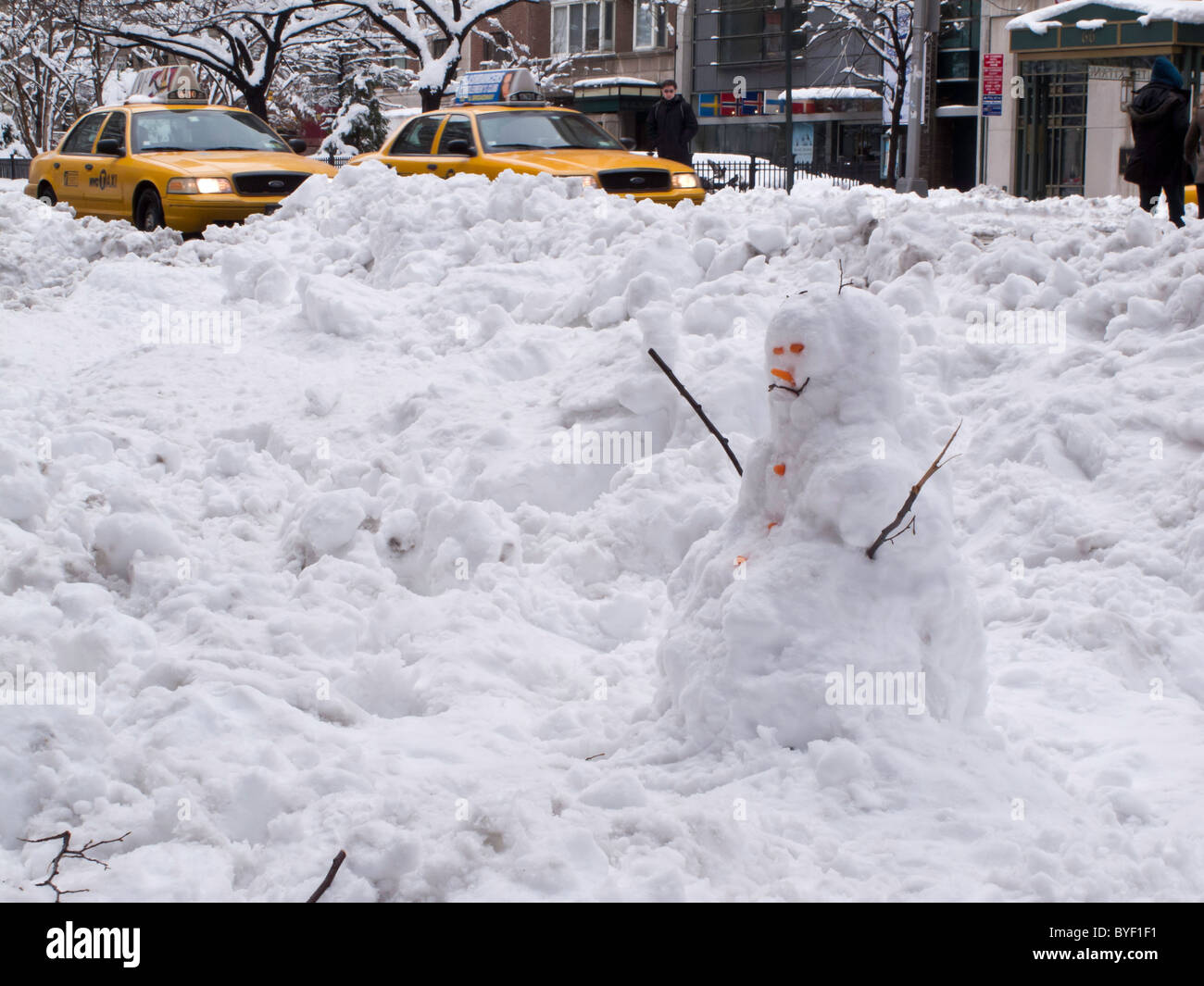 Snowman, Park Avenue, Snow Storm, Murray Hill, NYC Stock Photo Alamy