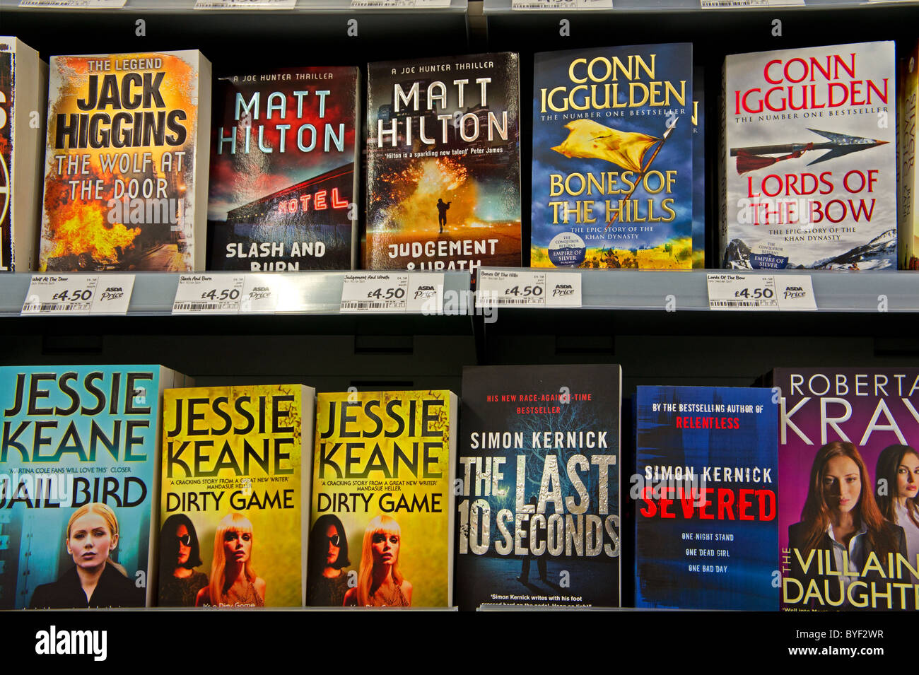 paperback novels for sale in a UK supermarket Stock Photo