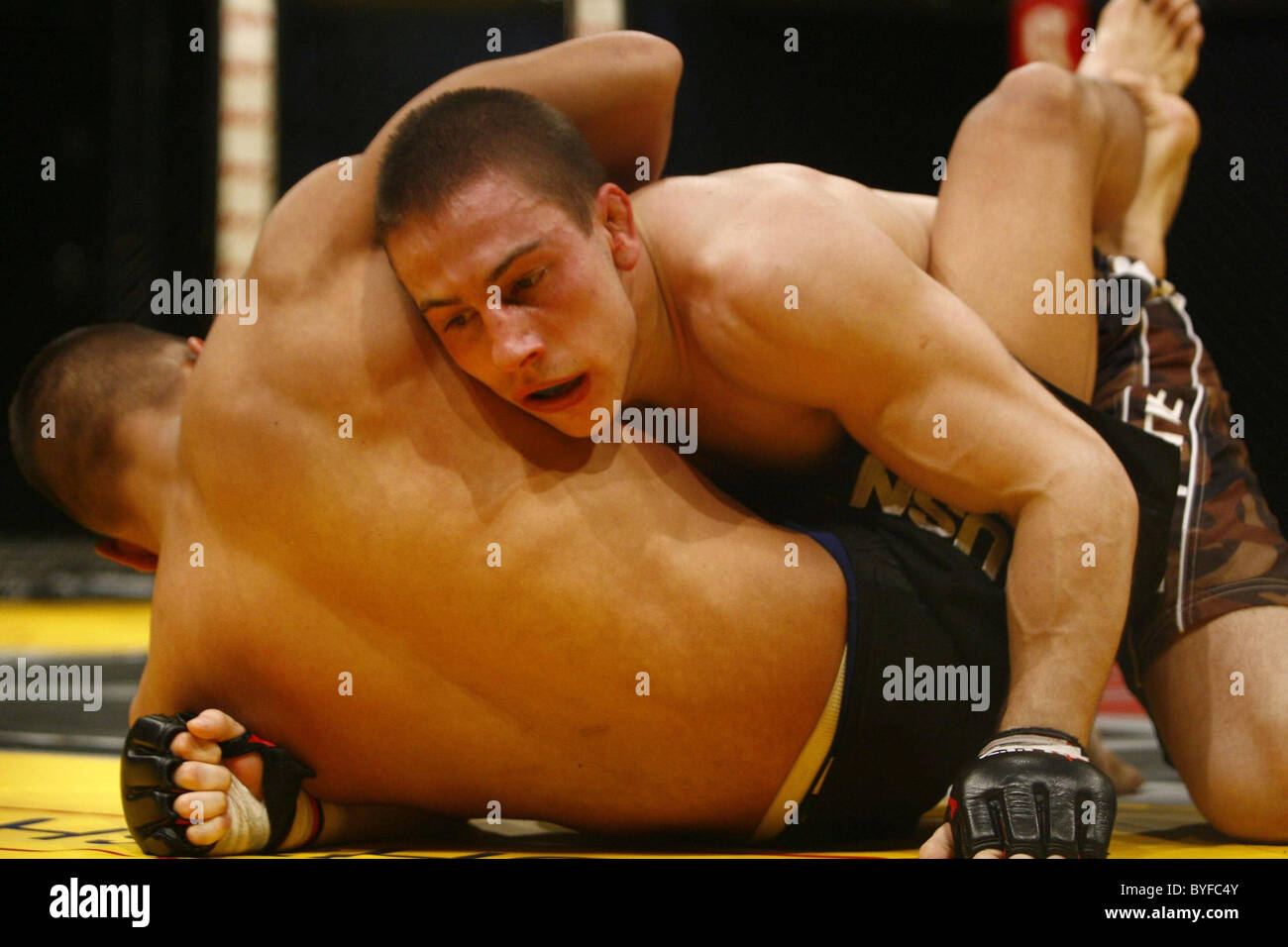 Ronnie Mann Cage Rage fighting at Wembley Arena London, England - 10.02 ...