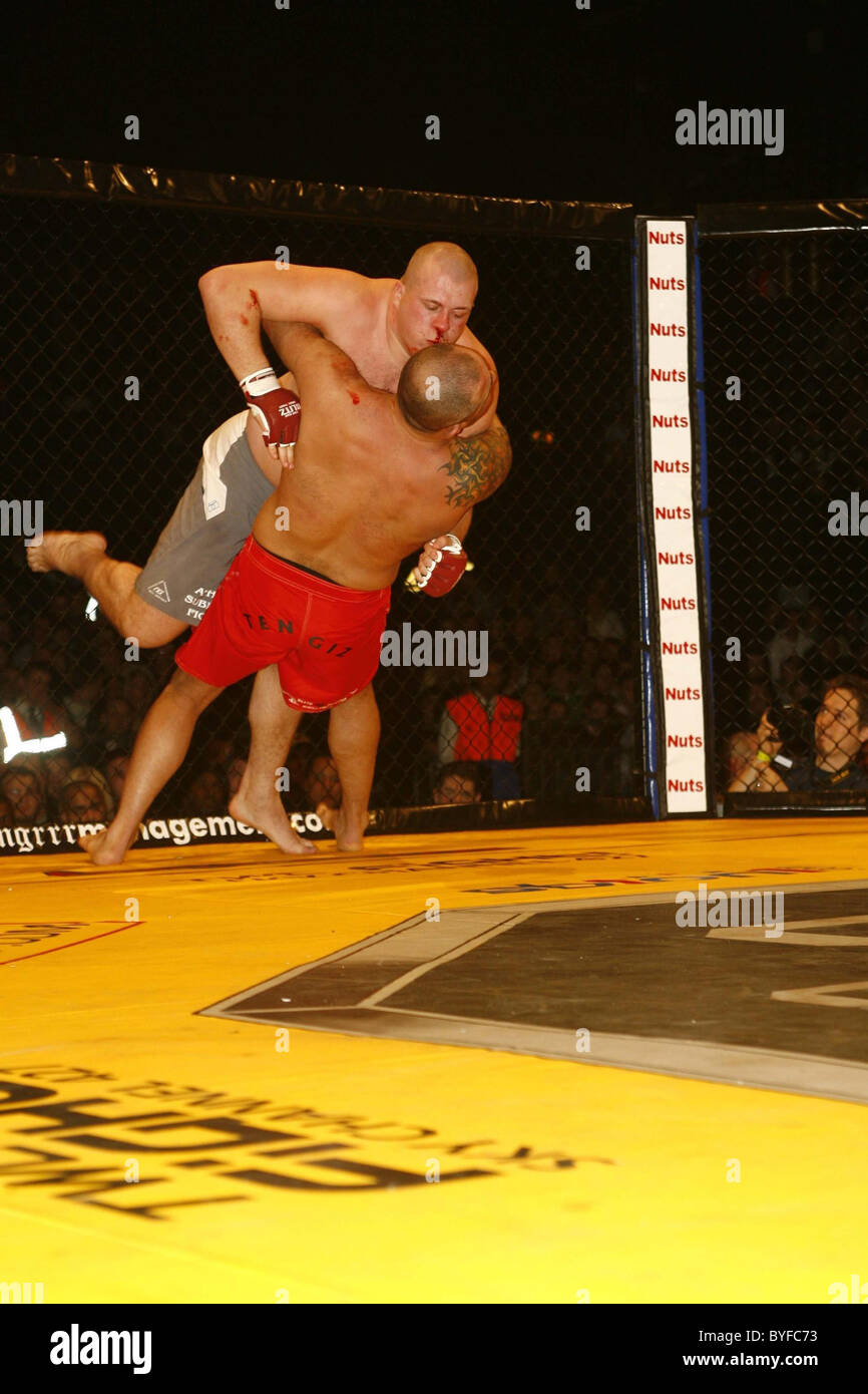 tengiz-tedoradze-cage-rage-fighting-at-wembley-arena-london-england