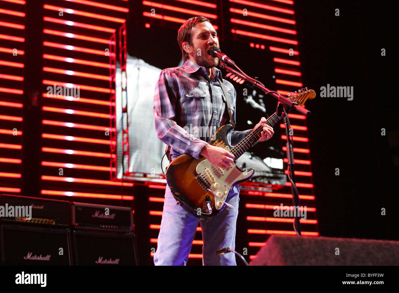 John Frusciante Red Hot Chili Peppers performing live in a sold out show at the AT&T Center San Antonio, Texas - 06.03.07 Stock Photo