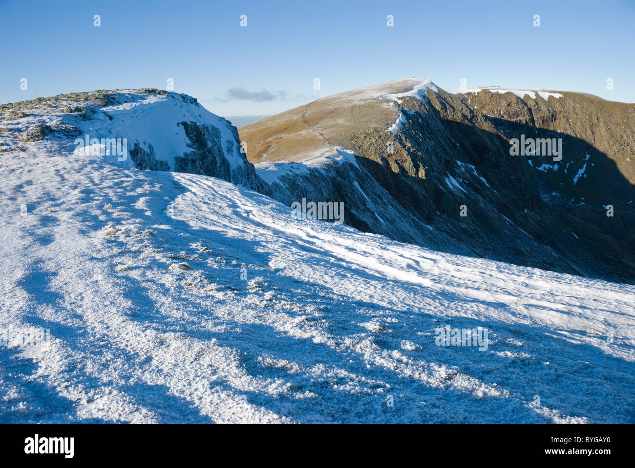 Winter on the Helvellyn ridge looking towards Nethermost Pike, Lake District, Cumbria Stock Photo