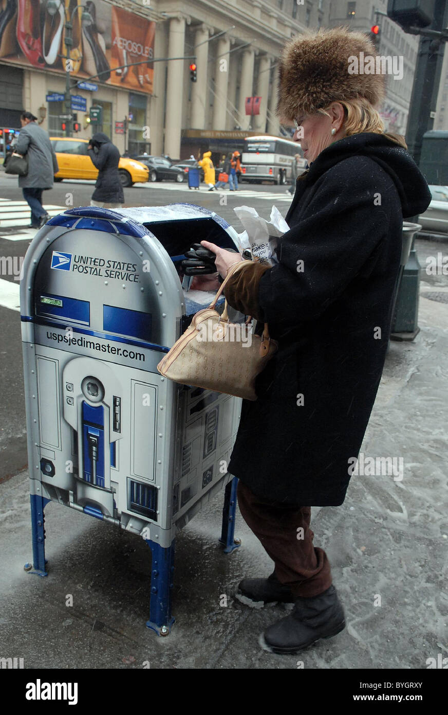 R2-D2 INSPIRES POST BOX DESIGN Beloved STAR WARS droid R2-D2 is to be ...