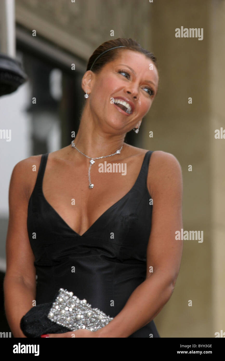 Vanessa Williams Vanessa Williams celebrates her birthday and receives