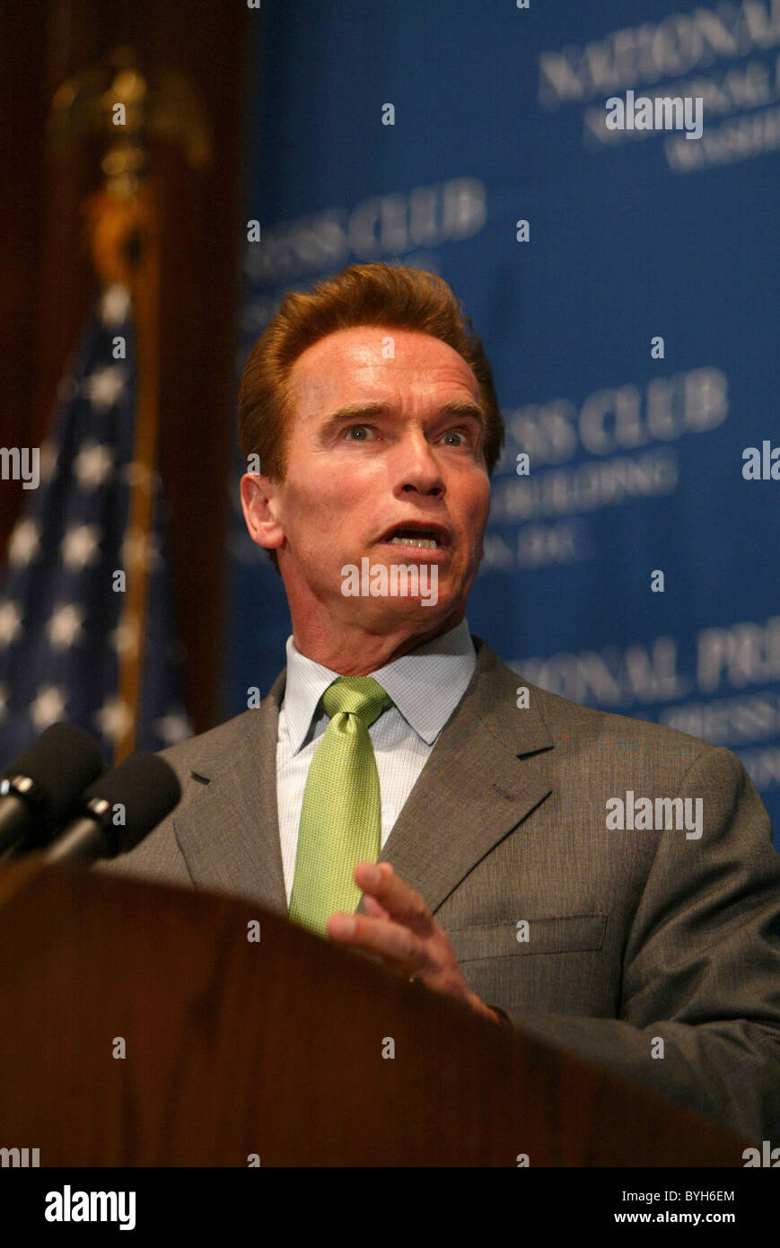 Arnold schwarzenegger guvernator in dc hi-res stock photography and