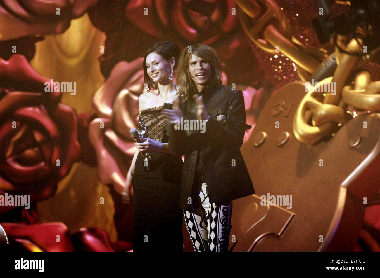 Steven Tyler and Sophie Ellis Bextor 2007 BRIT Awards - show at Earls