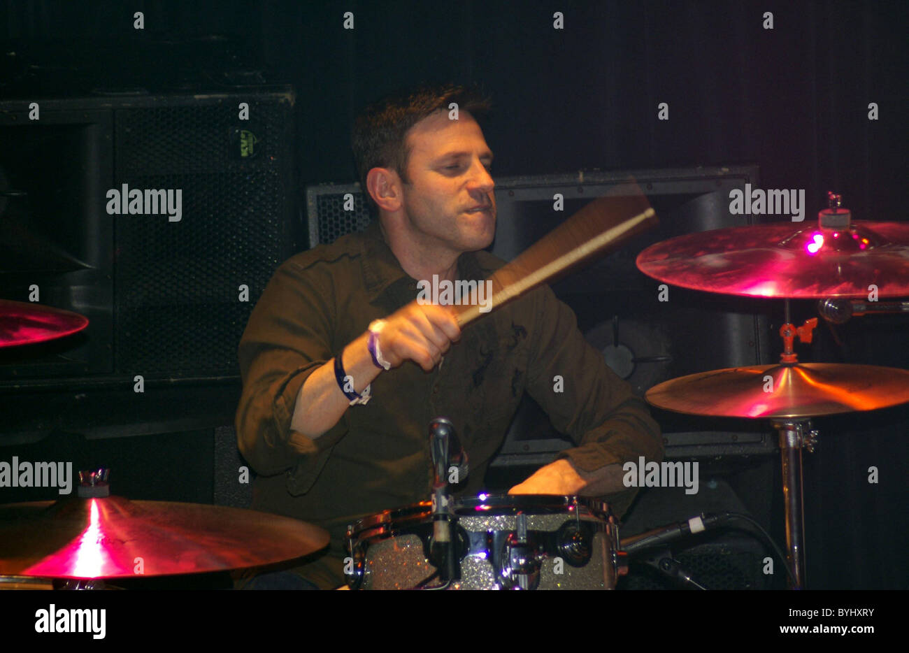 Paul Geary 80's glam rock band Extreme climbed up on stage and ...