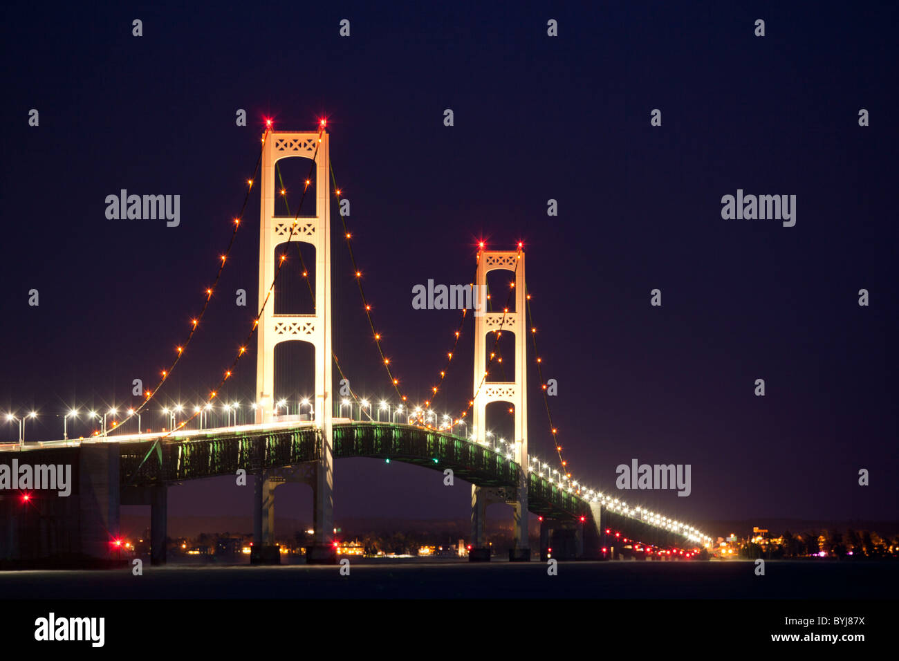USA, Michigan, Saint Ignace, Mackinac Bridge, the suspension bridge spanning the Straits of