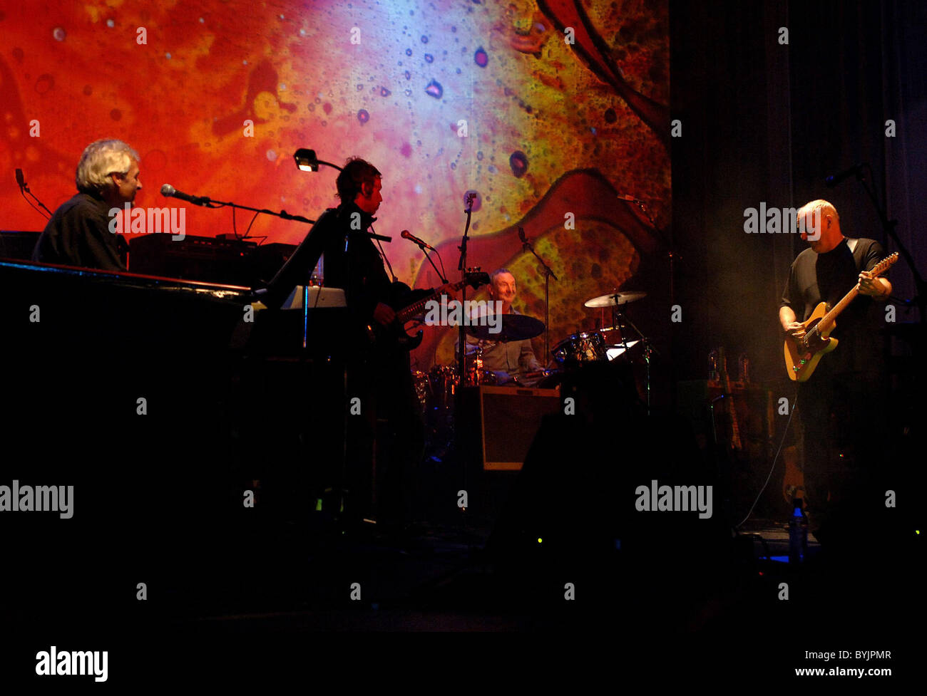Pink Floyd perform with Andy Bell of Oasis on Bass guitar at Syd