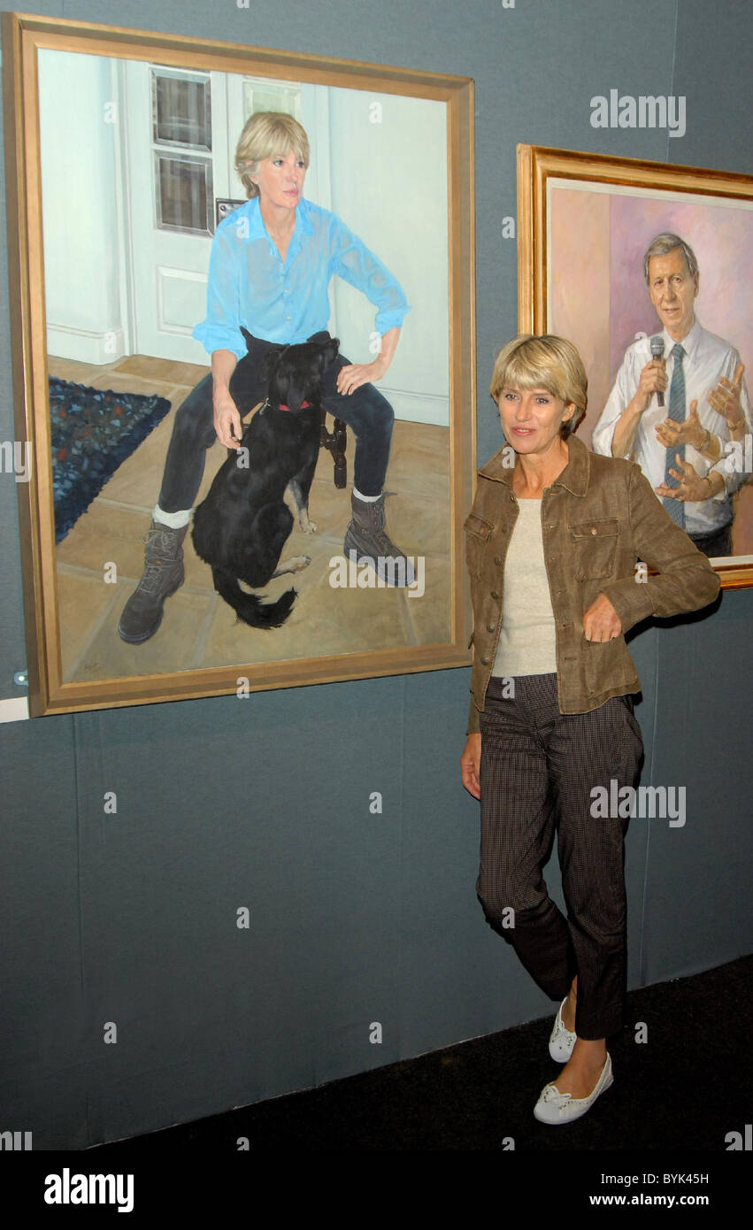 Selina Scott Royal Society of Portrait Painters - photocall  at the Mall Galleries. Celebrities pose for cameras ahead of show Stock Photo