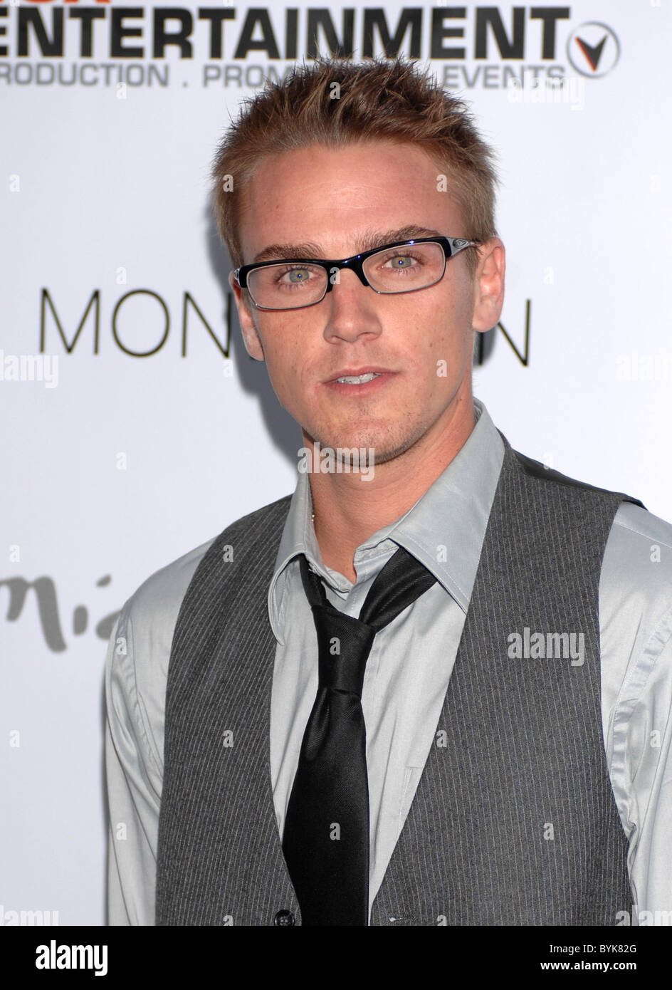 Riley Smith 'Rock and Shop for MS' annual fundraising at the Skybar at ...