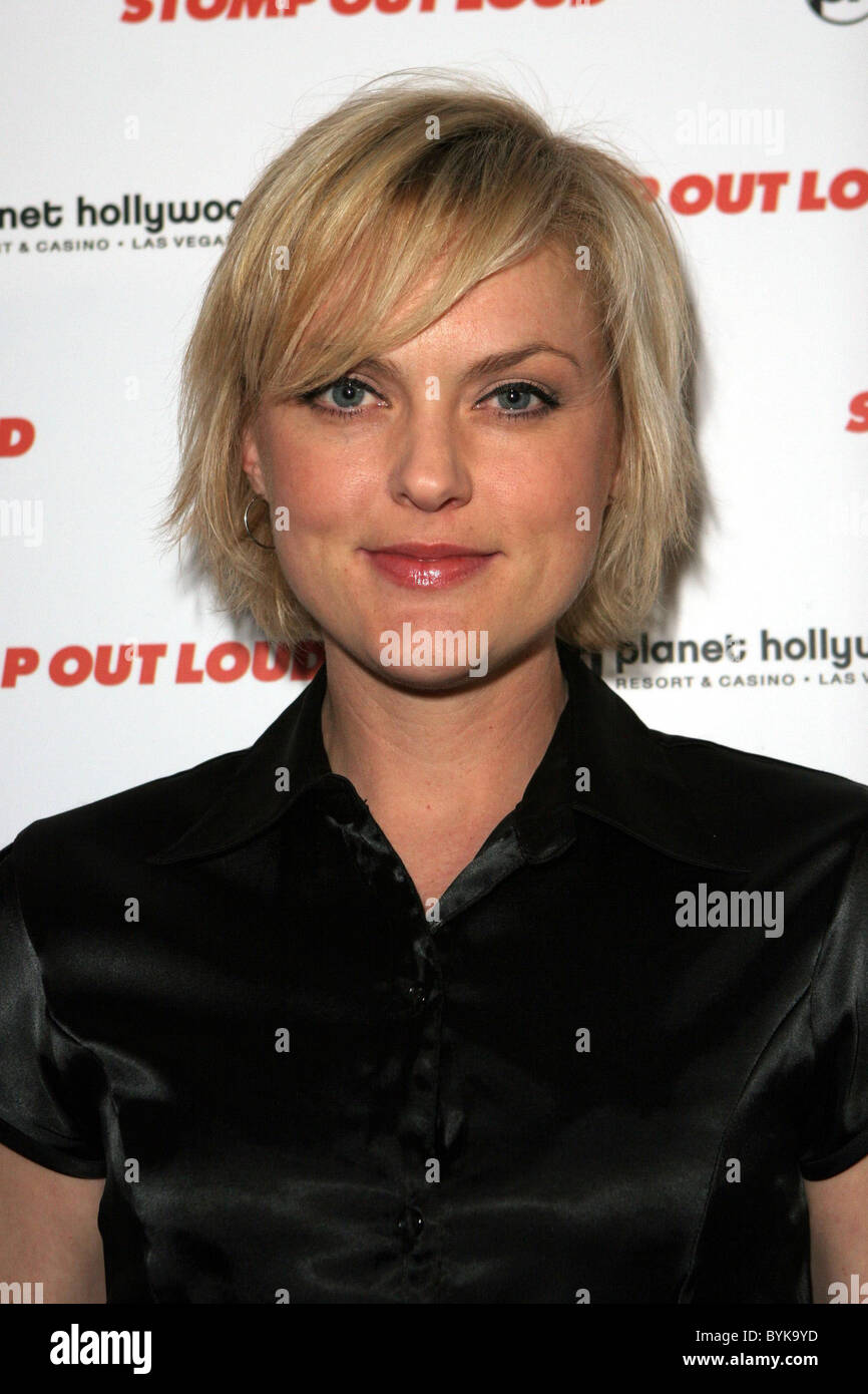Elaine Hendrix Red Carpet Arrivals for 'Stomp Out Loud' at