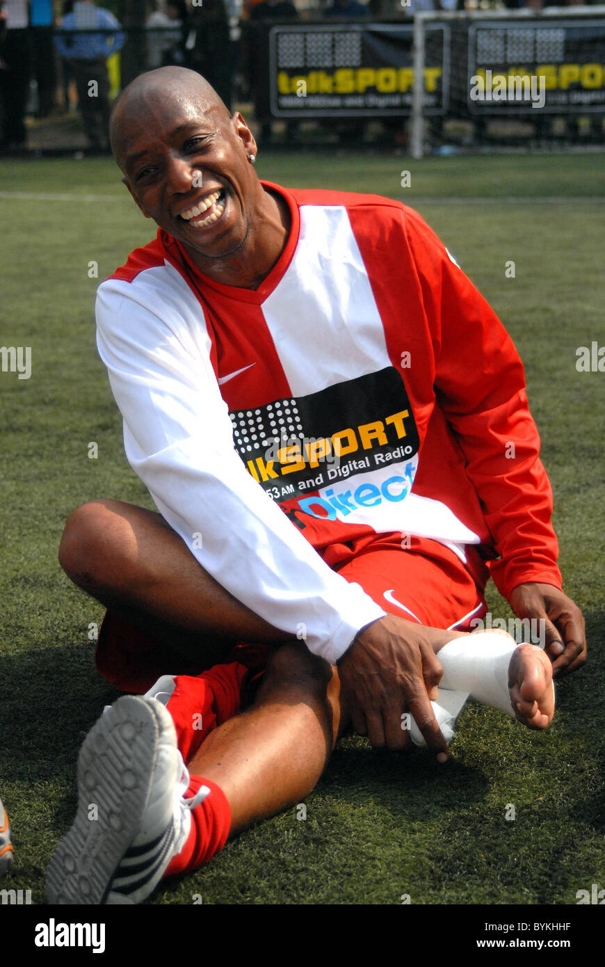 Former footballers ian wright hi-res stock photography and images - Alamy
