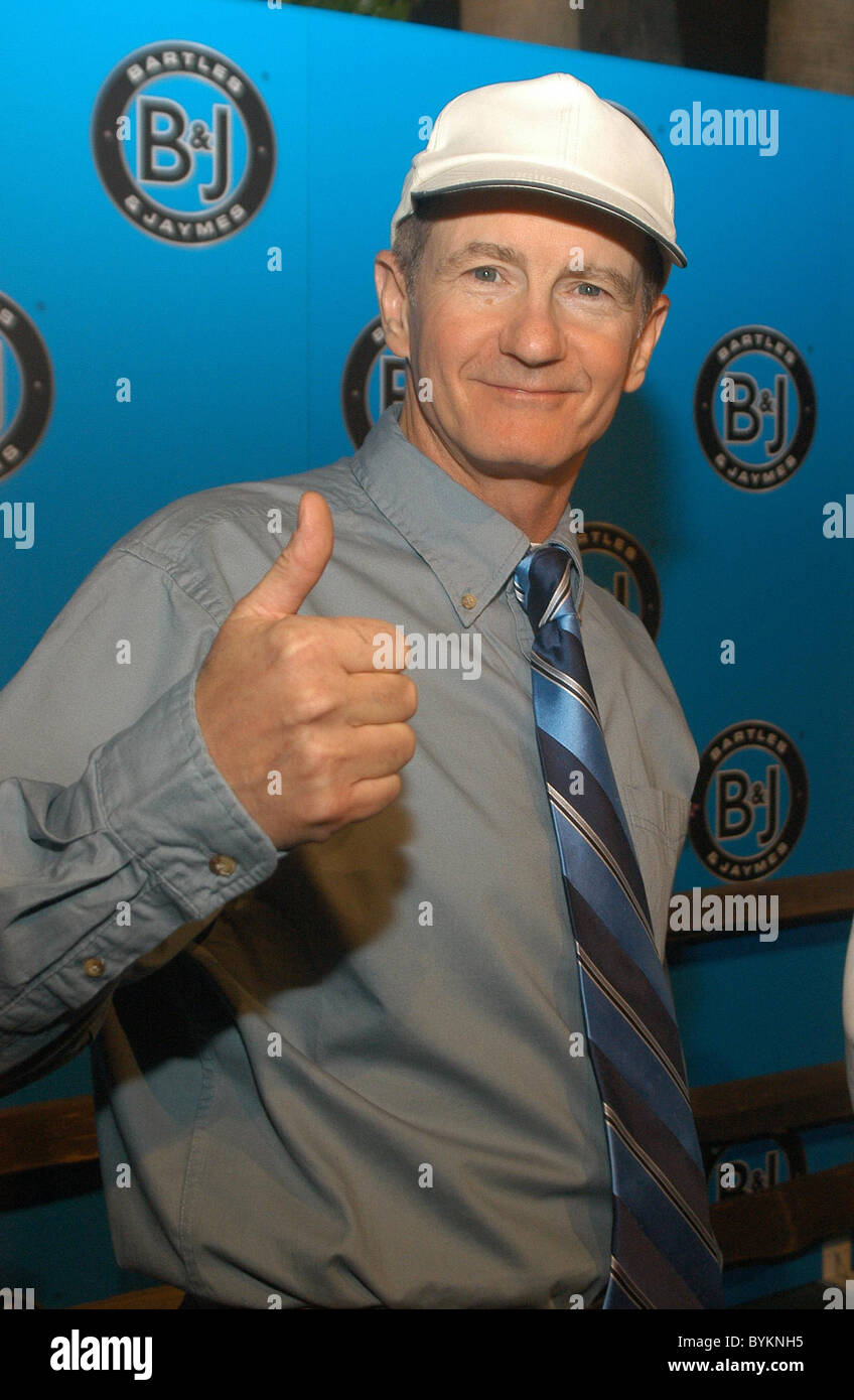 The Actor that plays Frank Bartles Bartles and Jaymes Poolside BBQ at