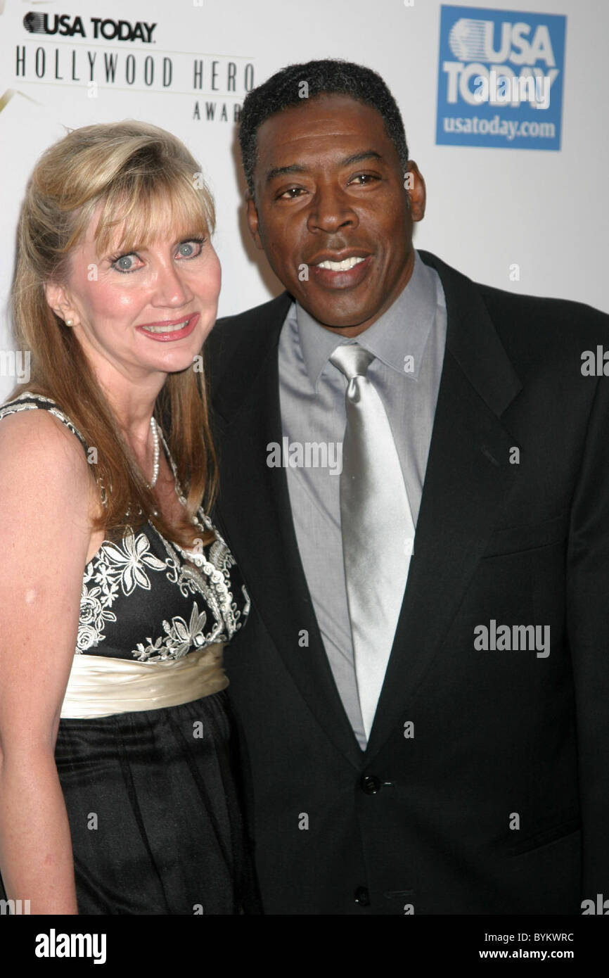 Ernie Hudson And Wife Linda Kingsberg USA Today Hollywood Hero Award At