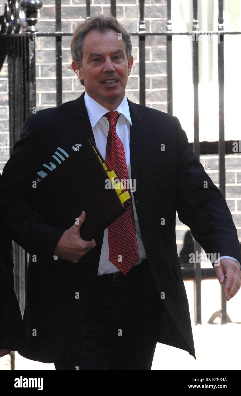 PM Tony Blair leaves 10 Downing Street for a grilling at Prime Minister