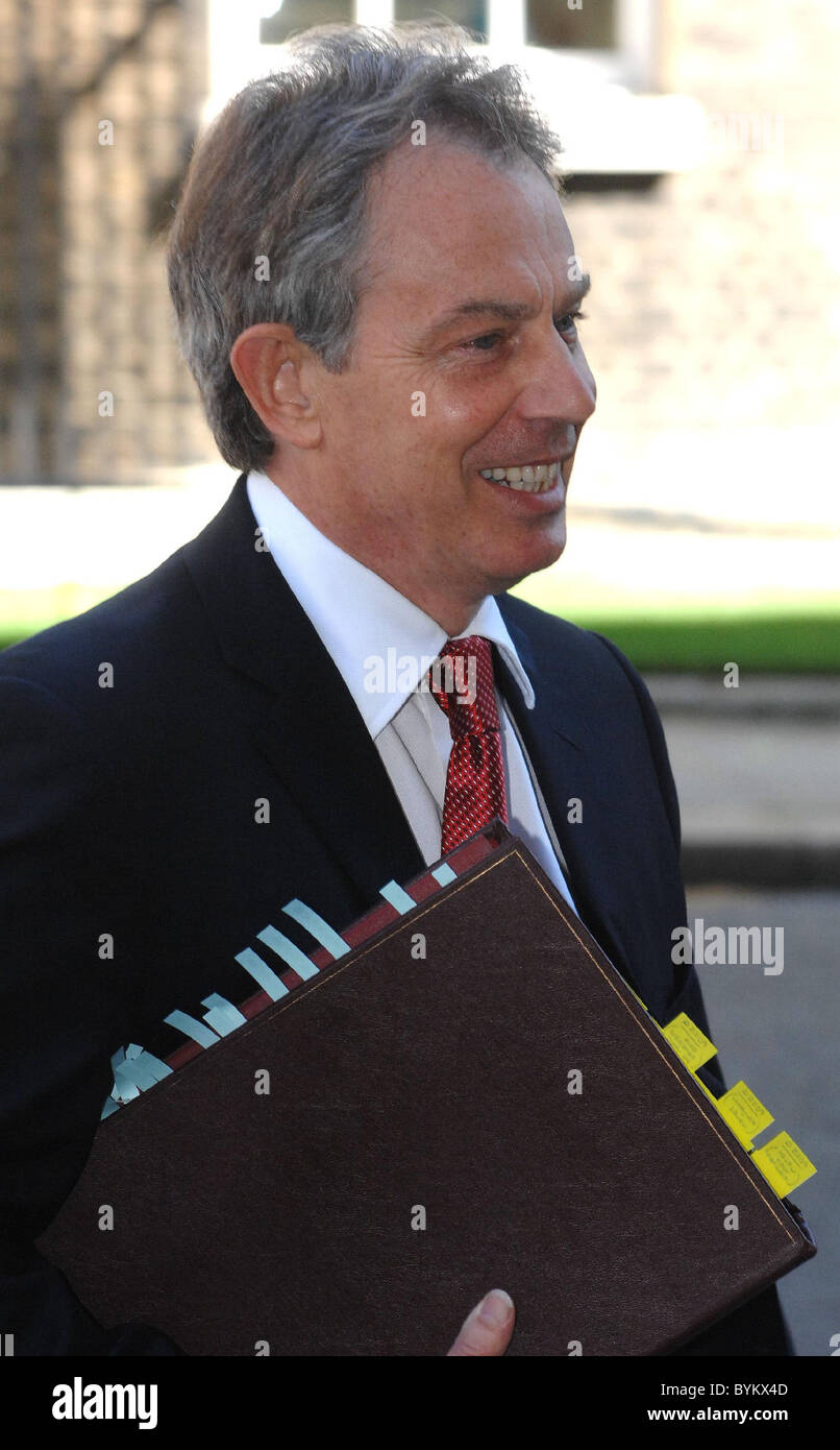 PM Tony Blair leaves 10 Downing Street for a grilling at Prime Minister