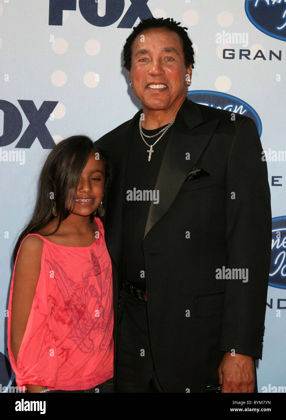 Smokey Robinson and granddaughter Lyric American Idol Season 6 finale