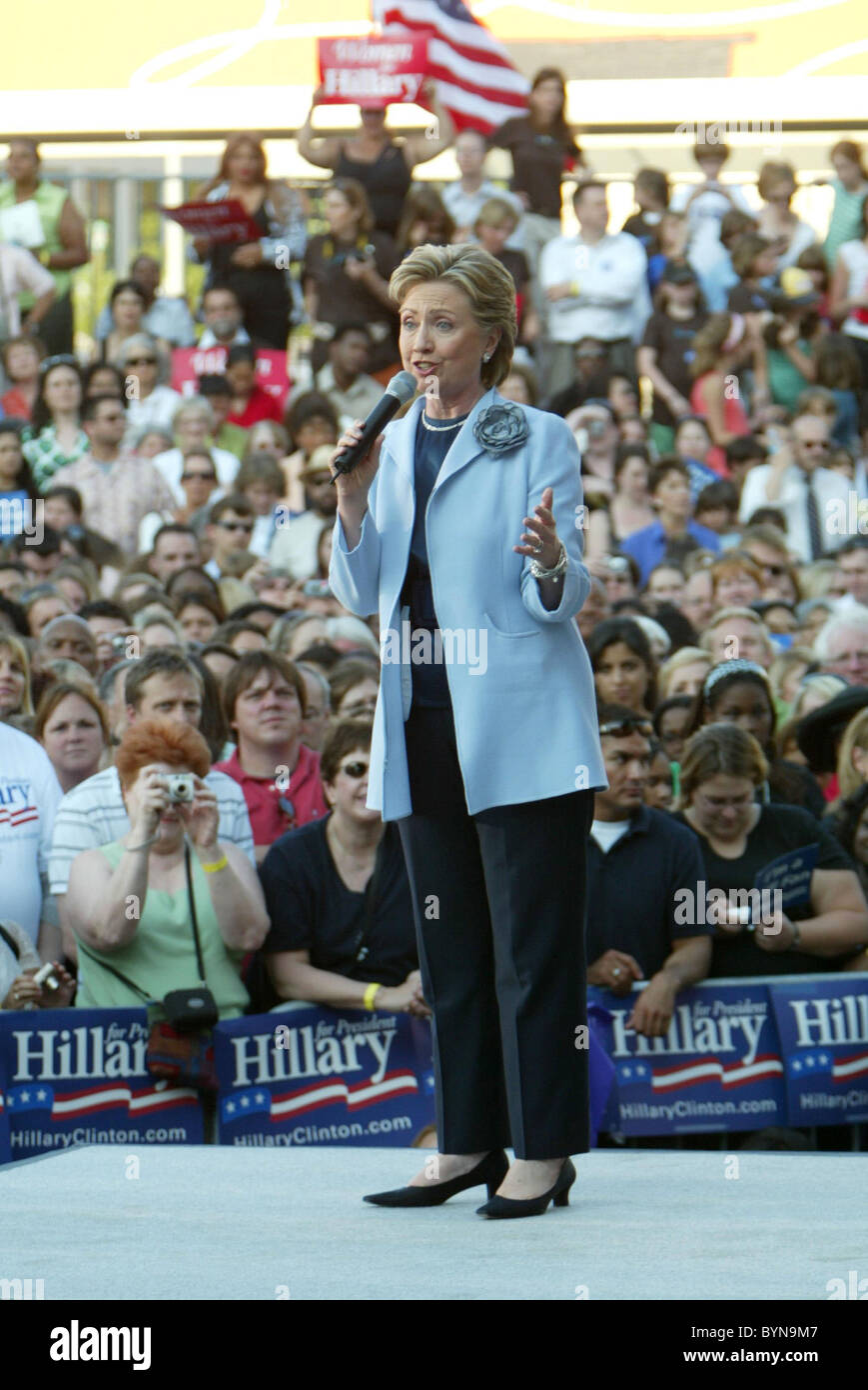 Hillary Clinton speaks at the launch of Club 44, her bid for the 44th ...